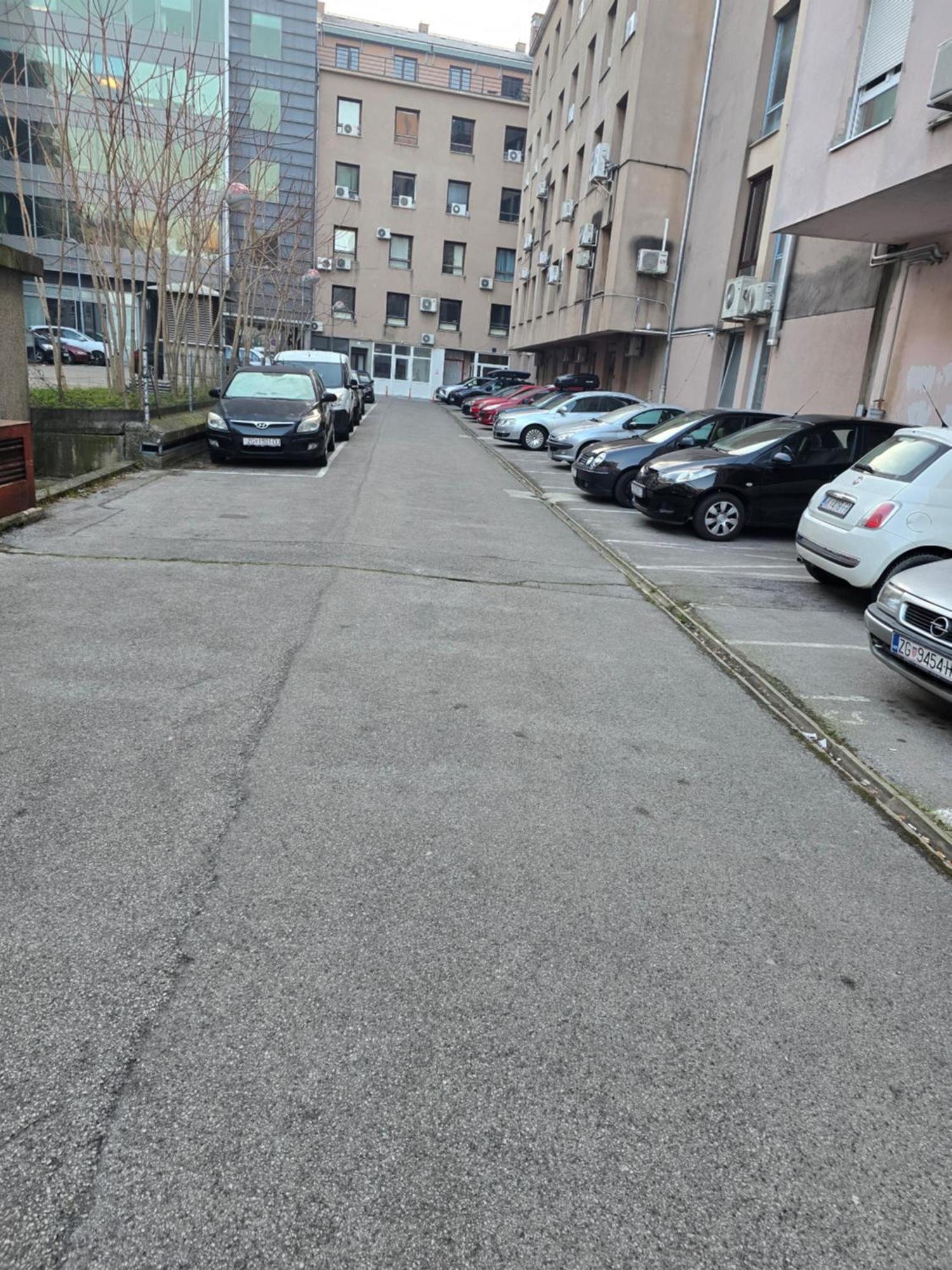 Apartman Zagreb Cca 42M2 With Free Parking Exterior photo